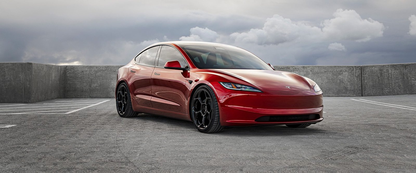 BLACK TESLA MODEL S PLAID – UP-05 FORGED WHEELS IN GLOSS BLACK